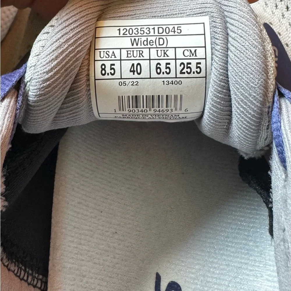 Brooks  Adrenaline GTS 22 Running Shoes Women's 8.5 Wide - Picture 7 of 9